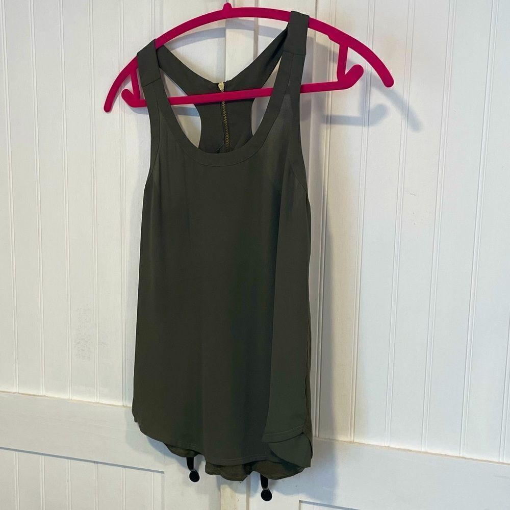 Express cami/shell olive green top size XS